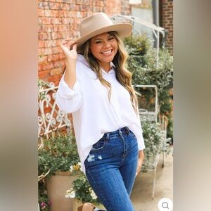 THE PERFECT CRISP White Womens Button down Top by Grace+Emma